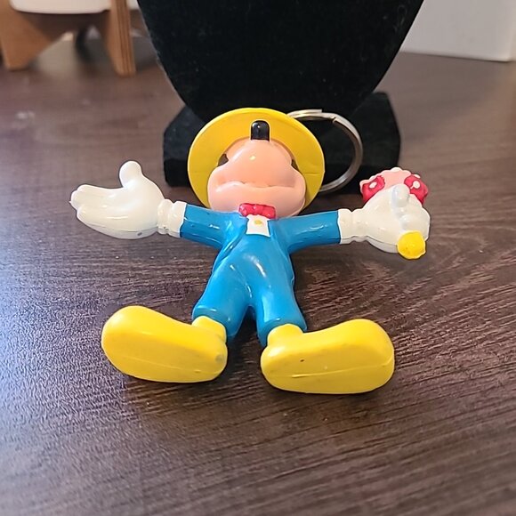 Vintage 1992 Disney Mickey Mouse Keychain Monogram Souvenir Collectible - Picture 5 of 6